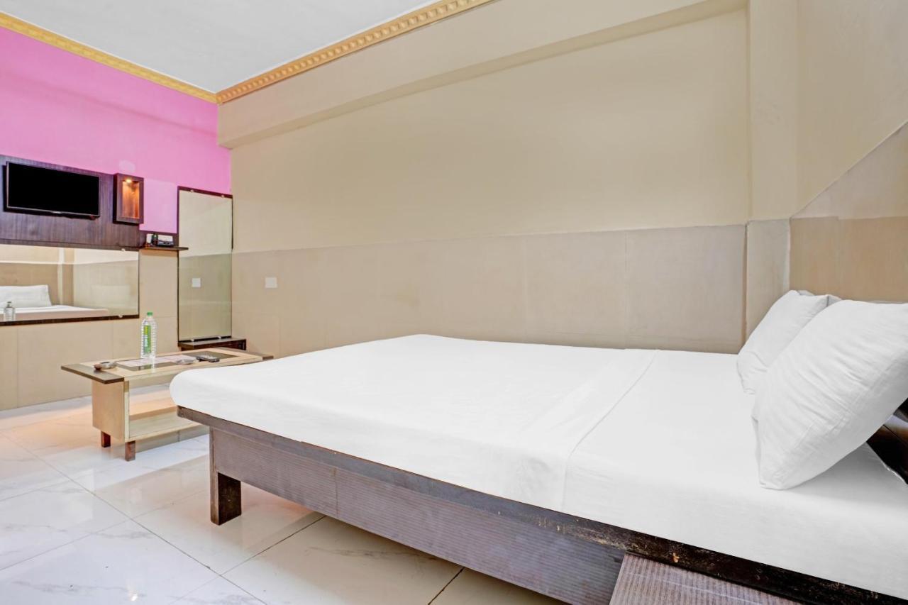 Spot On 81122 Alfa Lodge Bombay Extérieur photo